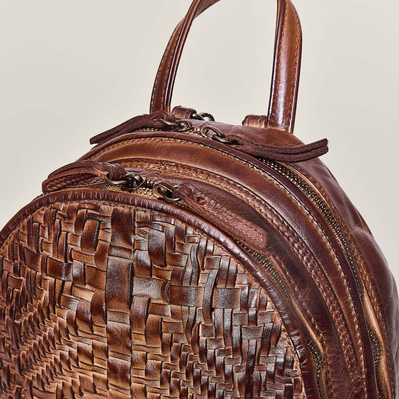 Eclipse – zaino in pelle intrecciata - immagine 4