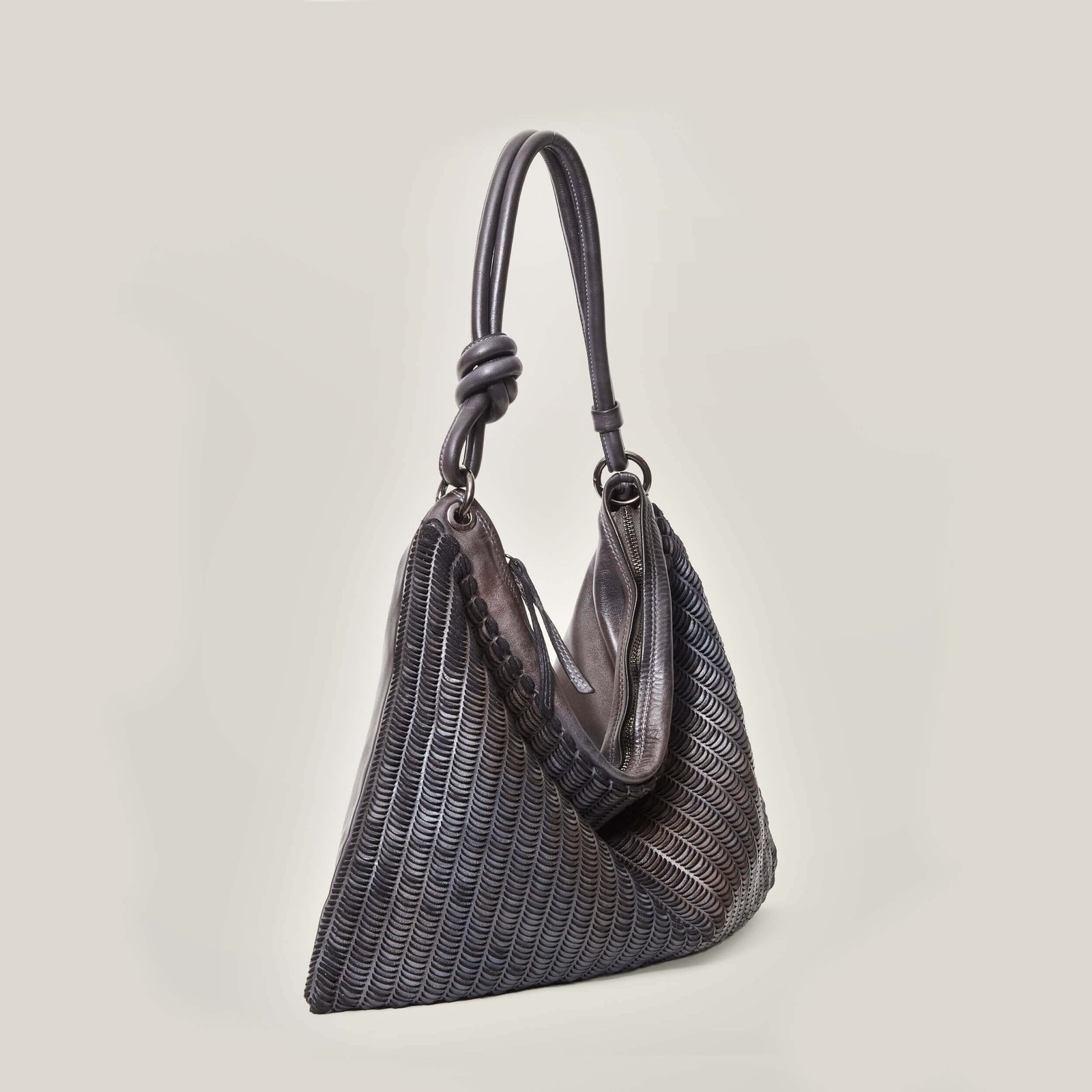 Onda – Borsa a mano con lavorazione “lune” - immagine 2