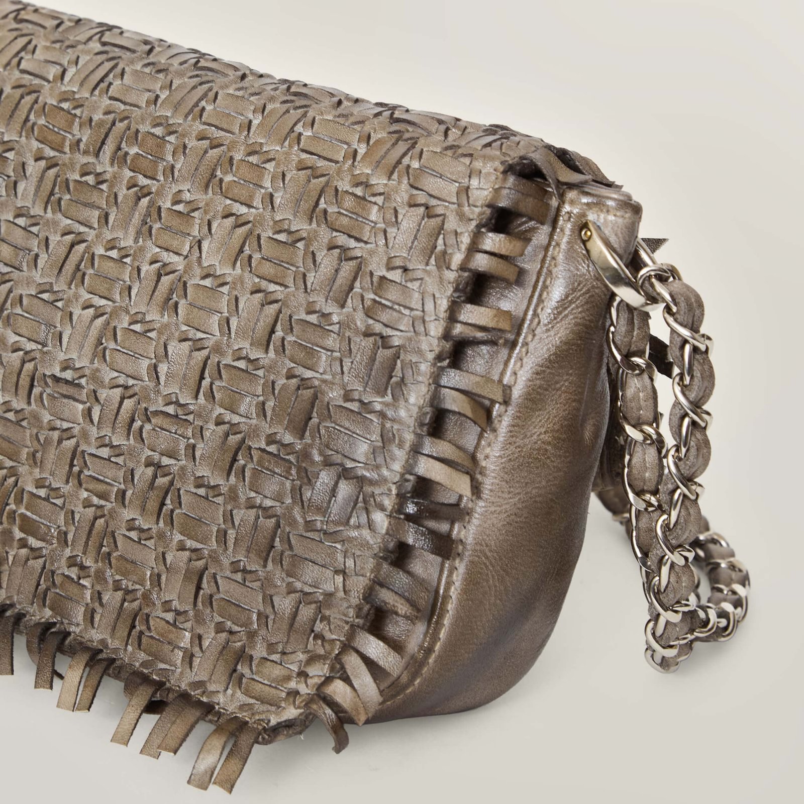 TRX – Borsa a spalla in pelle intrecciata - immagine 4